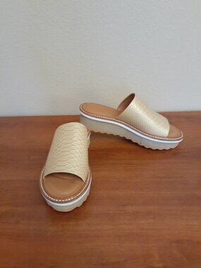 Clergerie Paris Slide Platform Shoe